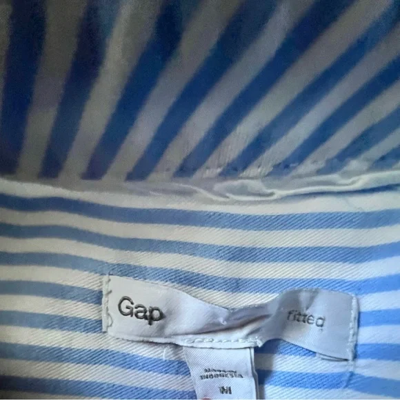 GAP Women’s Blue and White Cotton Fitted Striped Shirt - Picture 4 of 5